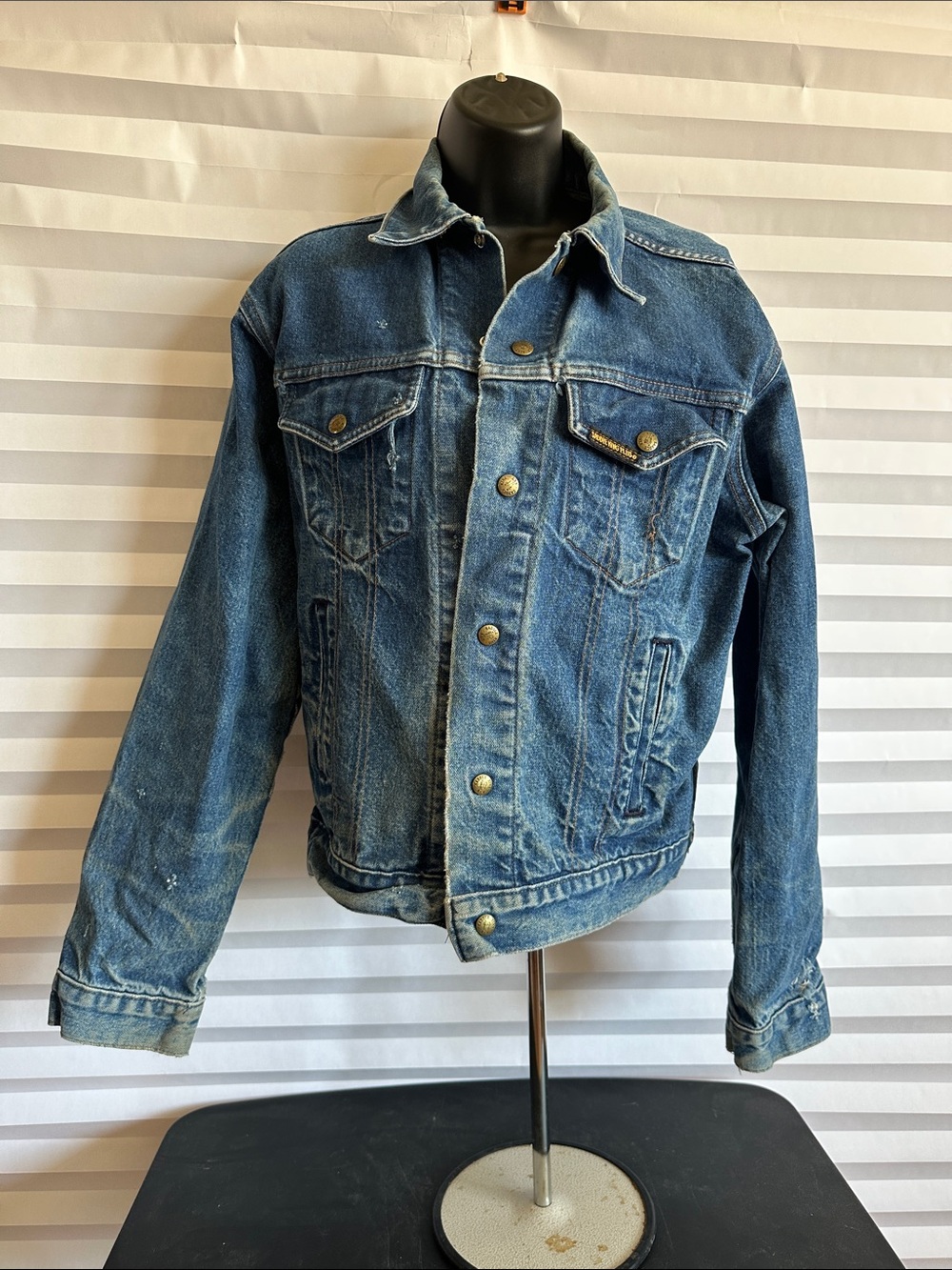Vintage Saddle King Western Distressed Denim Trucker Jacket Jean Size Medium